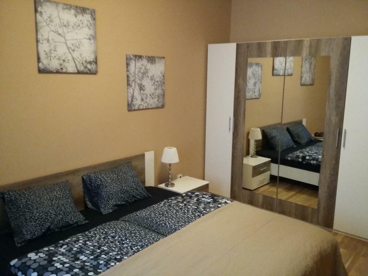 Angel Apartment Nr 4 Near To The Center Prag Exterior foto
