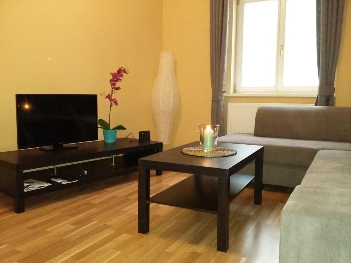 Angel Apartment Nr 4 Near To The Center Prag Exterior foto