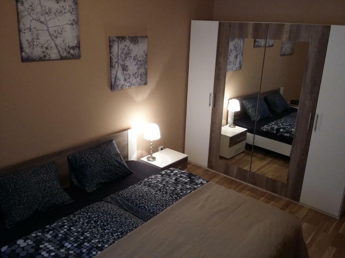 Angel Apartment Nr 4 Near To The Center Prag Exterior foto